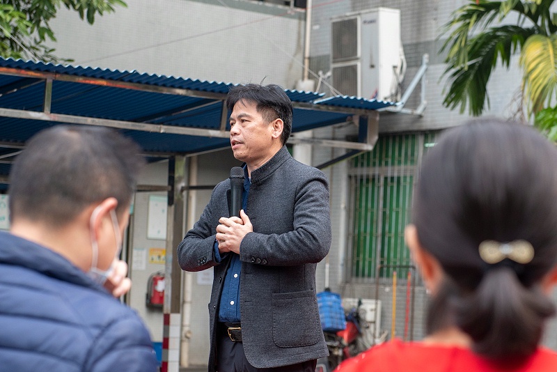 c(din)ʘ(l)(chung)ʼ